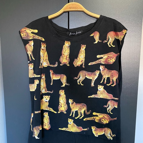 $10 yellow tops - Picture 2 of 5